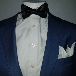 Geoffrey Beene Black Clip On Bow Tie